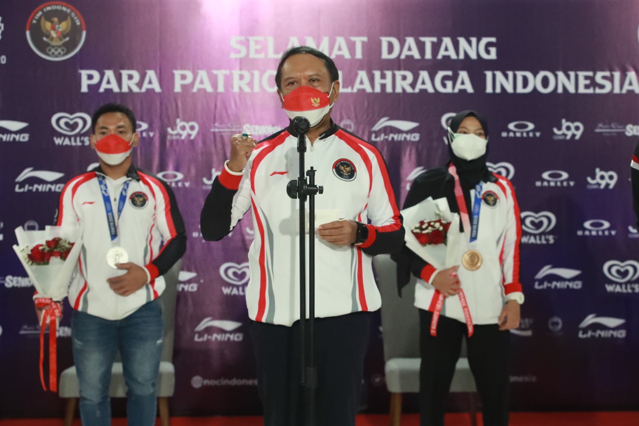 Menteri Pemuda dan Olahraga Republik Indonesia (Menpora RI) Zainudin Amali mengatakan medali emas yang diraih ganda putri Indonesia Greysia Polii/Apriyani Rahayu dari cabang olahraga badminton di Olimpiade Tokyo 2020 menjadi kado di momen 76 Hari Ulang Ta