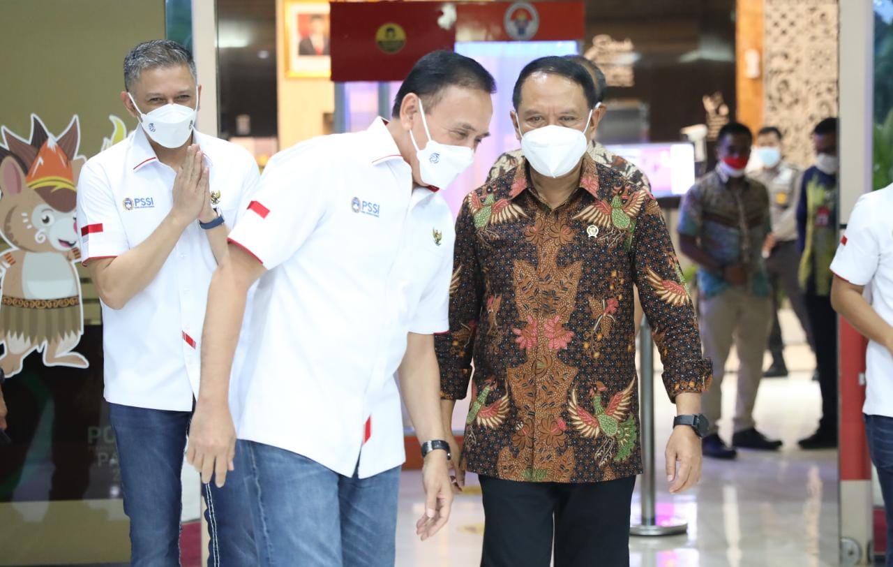 Menteri Pemuda dan Olahraga Republik Indonesia (Menpora RI), Zainudin Amali mengaku senang dengan Liga 1 dan Liga 2 yang sudah bergulir hingga pekan ketujuh dan pekan keempat. Sebab, Liga dan Liga 2 sejauh ini sudah berjalan dengan aman dan lancar dengan 