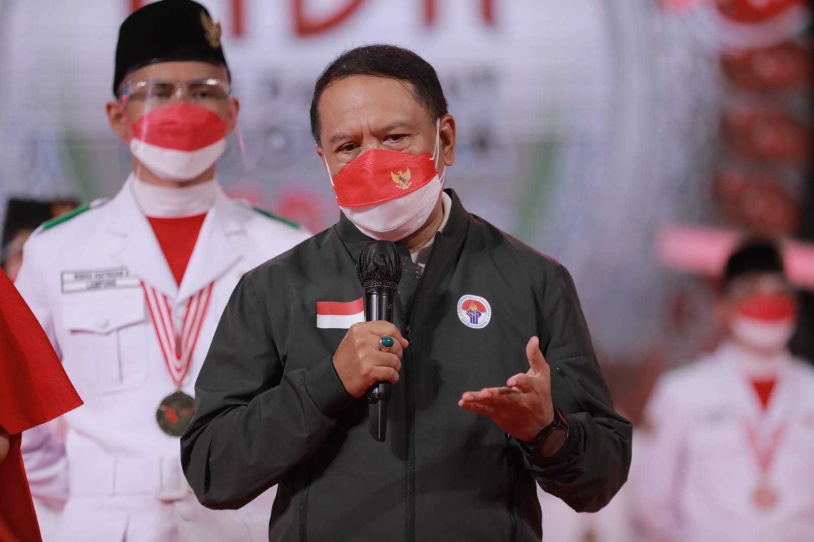 Hari Sumpah Pemuda yang ke- 93 yang jatuh pada hari ini Kamis 28 Oktober 2021, besok diharapkan Menteri Pemuda dan Olahraga (Menpora) Republik Indonesia, Zainudin Amali menjadi momentum para pemuda untuk bersatu dan bangkit bersama membangun Indonesia tum