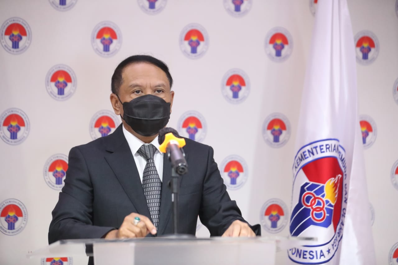 Menteri Pemuda dan Olahraga Republik Indonesia (Menpora RI), Zainudin Amali memastikan pemain tim nasional Indonesia, Saddil Ramdani, sudah bisa kembali ke Tanah Air setelah sebelumnya sempat tersandung masalah imigrasi di Malaysia.(foto:dok/kemenpora.go.