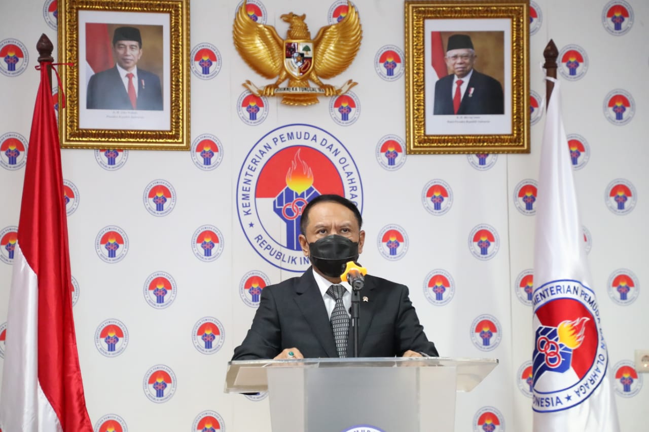 Menteri Pemuda dan Olahraga (Menpora) Zainudin Amali merespon sebuah kesulitan yang dialami oleh pesepakbola Indonesia yang merumput di Malaysia, Saddil Ramdani di mana dirinya tertahan di imigrasi Negeri Jiran tersebut ketika ingin kembali ke Indonesia u