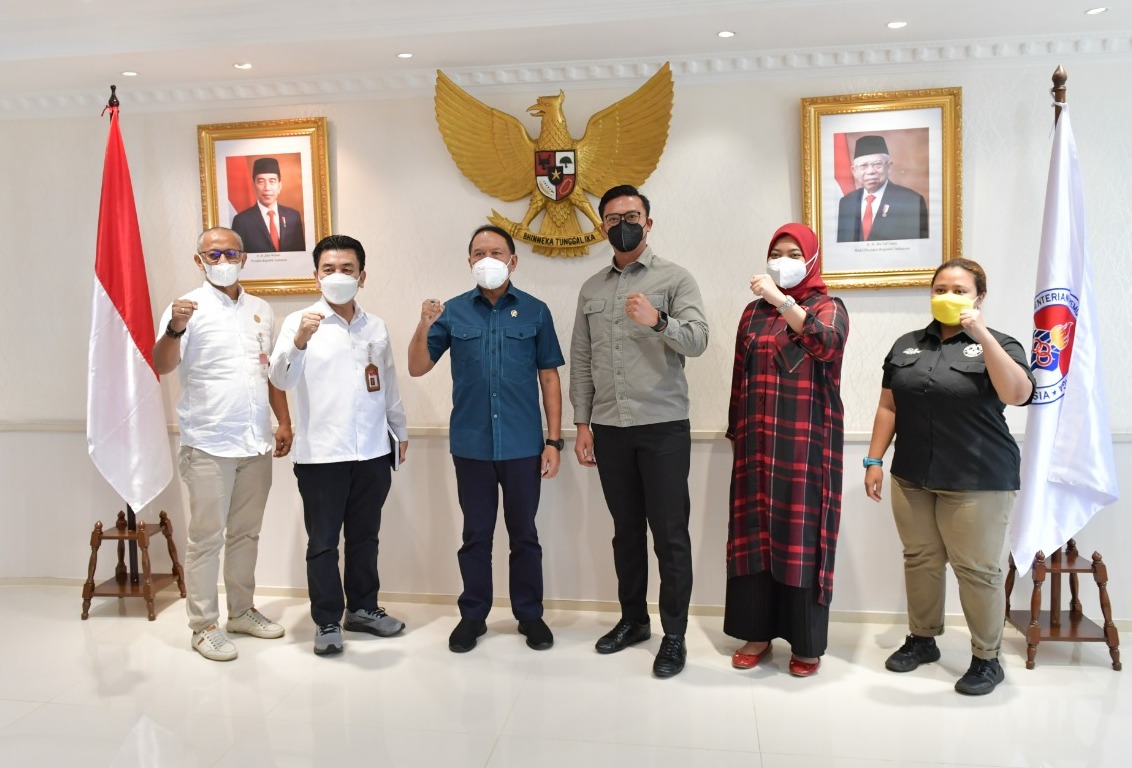 Menteri Pemuda dan Olahraga Republik Indonesia (Menpora RI) Zainudin Amali memberikan apresiasi atas transformasi dari Pikiran Rakyat for Brand dan siap bekerjasama dalam berbagai hal yang terkait dengan tugas pokok dan fungsi dari Kemenpora RI.(foto:bagu