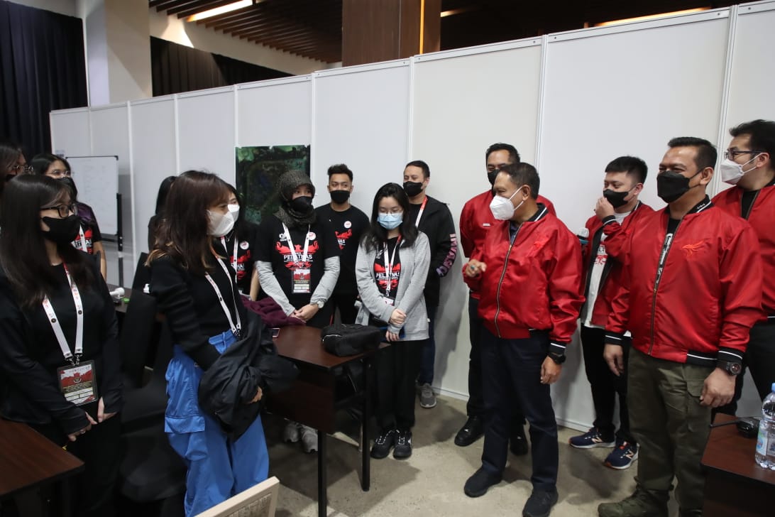 Menteri Pemuda dan Olahraga Republik (Menpora RI), Zainudin Amali memastikan pemerintah melalui Kemenpora memberikan dukungan penuh terhadap kemajuan ESports di Indonesia. (foto:egan/kemenpora.go.id)