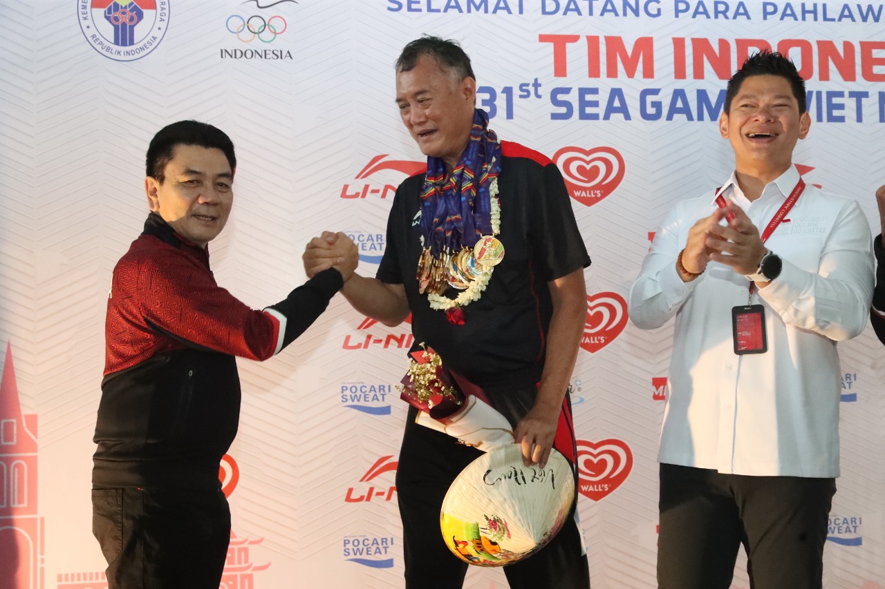 Deputi Peningkatan Prestasi Olahraga Kemenpora RI, Chandra Bhakti  menilai pencapaian tim Indonesia dalam ajang SEA Games 2021 Vietnam perlu dievaluasi. Evaluasi ini dipandang perlu sebagai langkah untuk meningkatkan prestasi yang lebih baik lagi. (foto:p