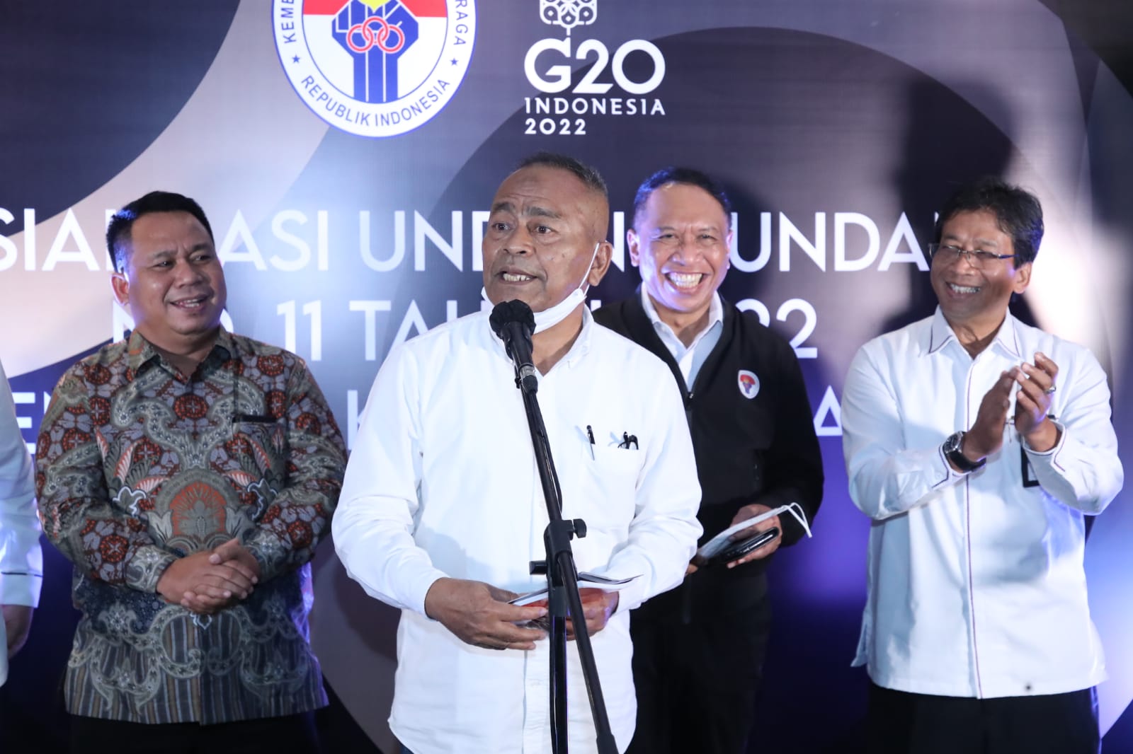 Ketua Umum Persatuan Wartawan Indonesia (PWI) Pusat Atal S.Depari mengajak insan pers seluruh Indonesia turut ikut mensosialisiaksikan dan mengawal implementasi Undang-Undang Nomor 11 Tahun 2022 Tentang Keolahragaan dan Desain Besar Olahraga Nasional (DBO