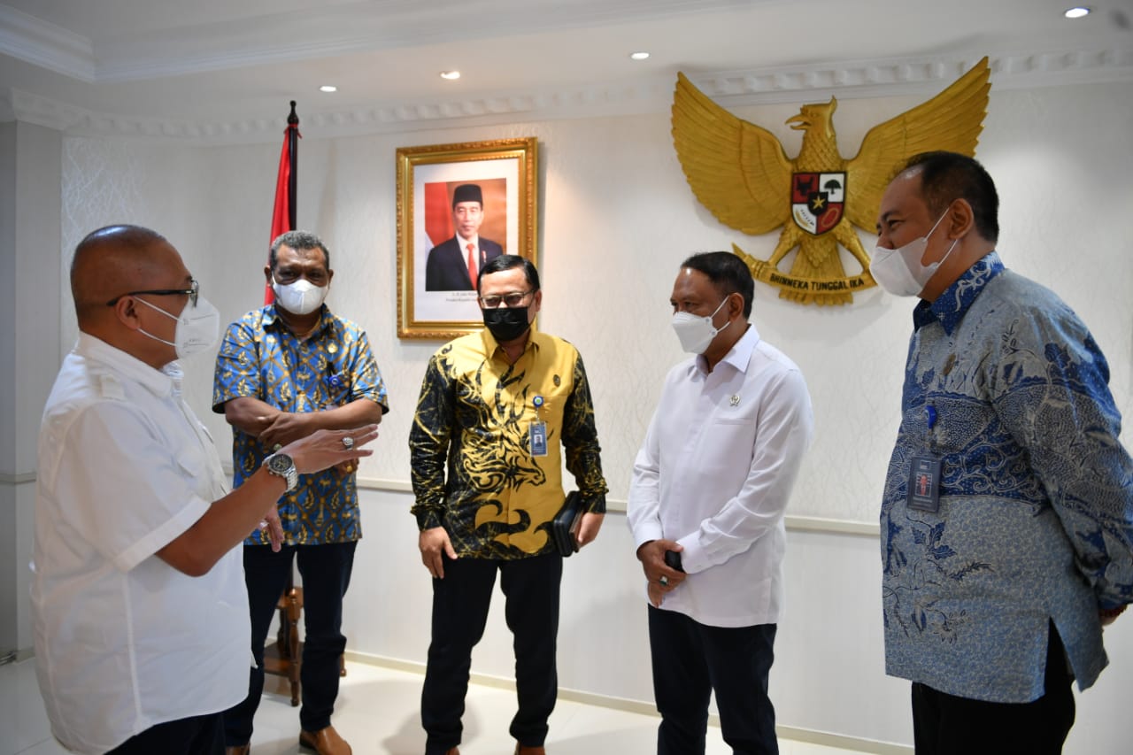 Direktur Utama Lembaga Penyiaran Publik Radio Republik Indonesia (Dewas LPP RRI) Hendrasmo mengatakan pihaknya siap mendukung dan ikut mensosialisasikan paradigma baru pembinaan olahraga prestasi yang tertungan Undang-Undang Nomor 11 Tahun 2022 Tentang ke