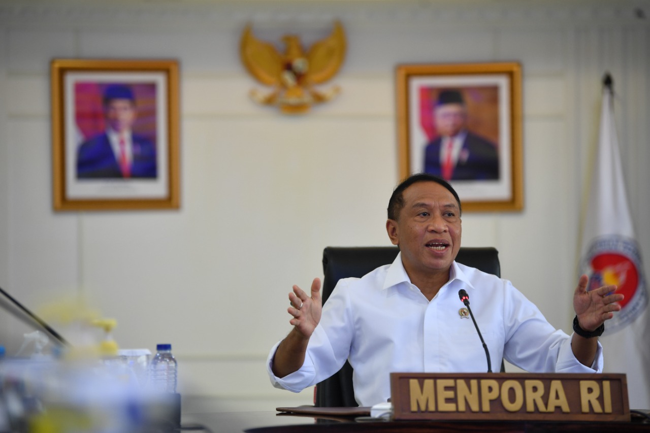 Menteri Pemuda dan Olahraga Republik Indonesia (Menpora RI) Zainudin Amali menyampaikan dirinya secara langsung kembali di dorong Presiden Joko Widodo (Jokowi) untuk mempercepat Pengembangan Persepakbolaan Nasional khususnya di Papua.(foto:rayki/kemenpora