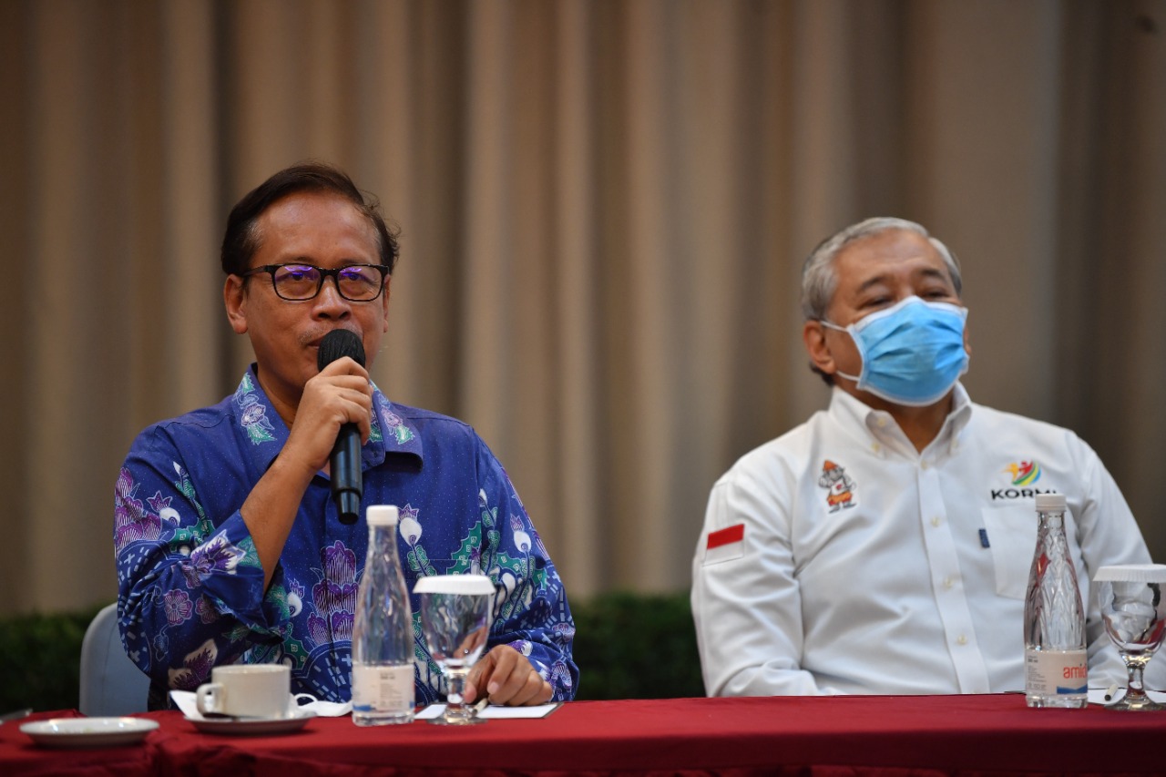 Deputi Bidang Pembudayaan Olahraga Kemenpora Raden Isnanta menyampaikan, penyelenggaraan Festival Olahraga Rekreasi Nasional (FORNAS) ke-VI 2022 Sumatera Selatan akan mencetak sejarah dengan keikutsertaan peserta terbanyak yakni 11.000 peserta lebih.(foto