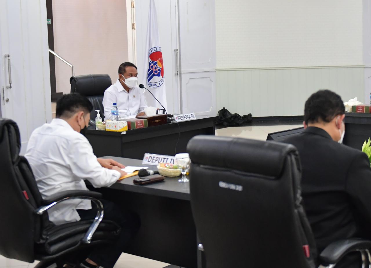 Menteri Pemuda dan Olahraga Republik Indonesia (Menpora RI), Zainudin Amali memimpin Rapat Koordinasi (Rakor) dengan kementerian dan lembaga terkait membahas persiapan penyelenggaraan ASEAN Para Games Solo 2022 di Auditorium Wisma Kemenpora, Selasa (28/6)