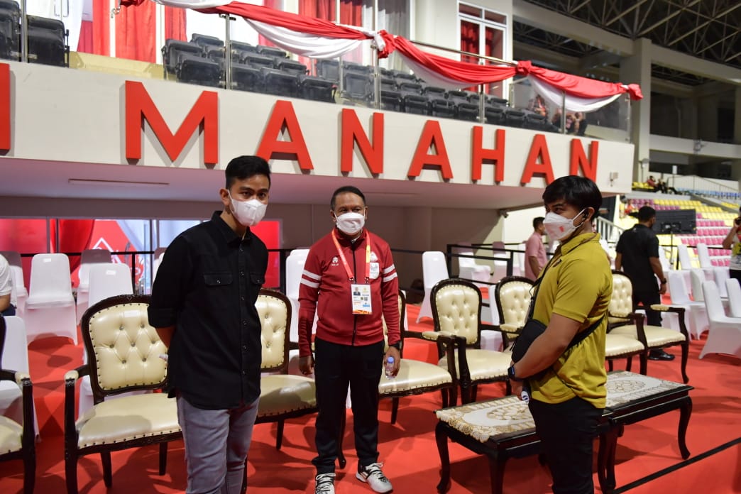 Menteri Pemuda dan Olahraga Republik Indonesia (Menpora RI) Zainudin Amali meninjau persiapan dan gladi closing ceremony Asean Para Games Solo 2022 yang akan digelar di Stadion Manahan, Solo, esok Sabtu (6/8) petang. Menpora Amali ingin memastikan persiap