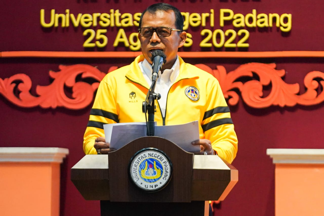 Rektor Universitas Negeri Padang (UNP) Prof. Ganefri mengatakan bahwa pihaknya mendukung penuh lahirnya Desain Besar Olahraga Nasional (DBON) yang kini tengah dijalankan Kementerian Pemuda dan Olahraga (Kemenpora).(foto:egan/kemenpora.go.id) 