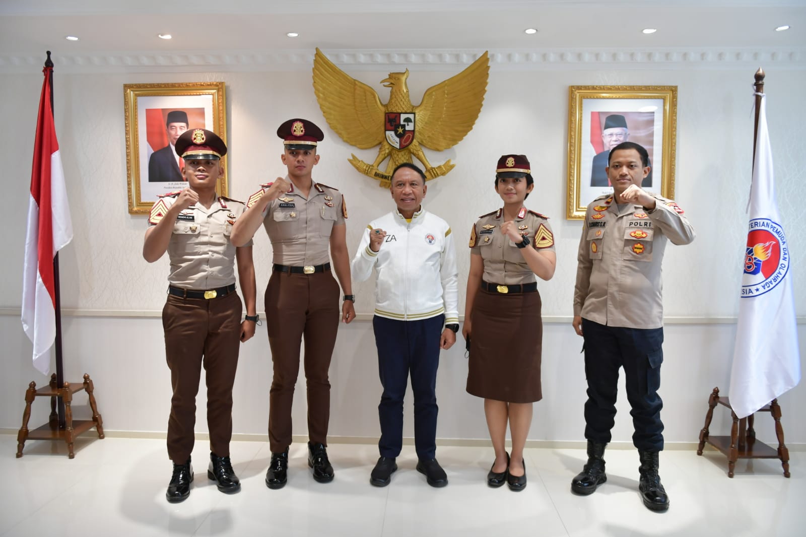 Menteri Pemuda dan Olahraga Republik Indonesia (Menpora RI) Zainudin Amali menerima audiensi Dankitar/Paping Pekan Olahraga dan Seni Mahasiswa, Pelajar, dan Taruna Akademi Kepolisian(Porsimaptar Akpol) ke-XXII tahun 2022, Iptu Dimas Charis Suryo Nugroho d