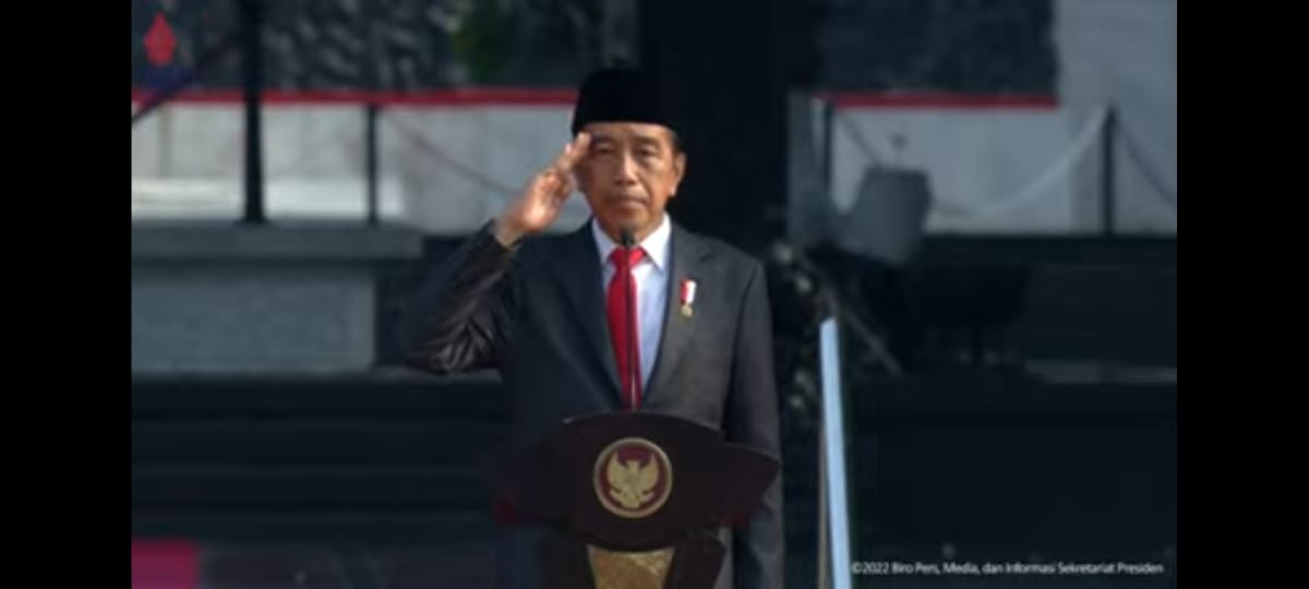 Menteri Pemuda dan Olahraga Republik Indonesia Zainudin Amali mengikuti Upacara Hari Kesaktian Pancasila Tahun 2022, di Area Monumen Pancasila Sakti, Lubang Buaya, Jakarta Timur, Sabtu (1/10) pagi. (foto:putra/kemenpora.go.id)