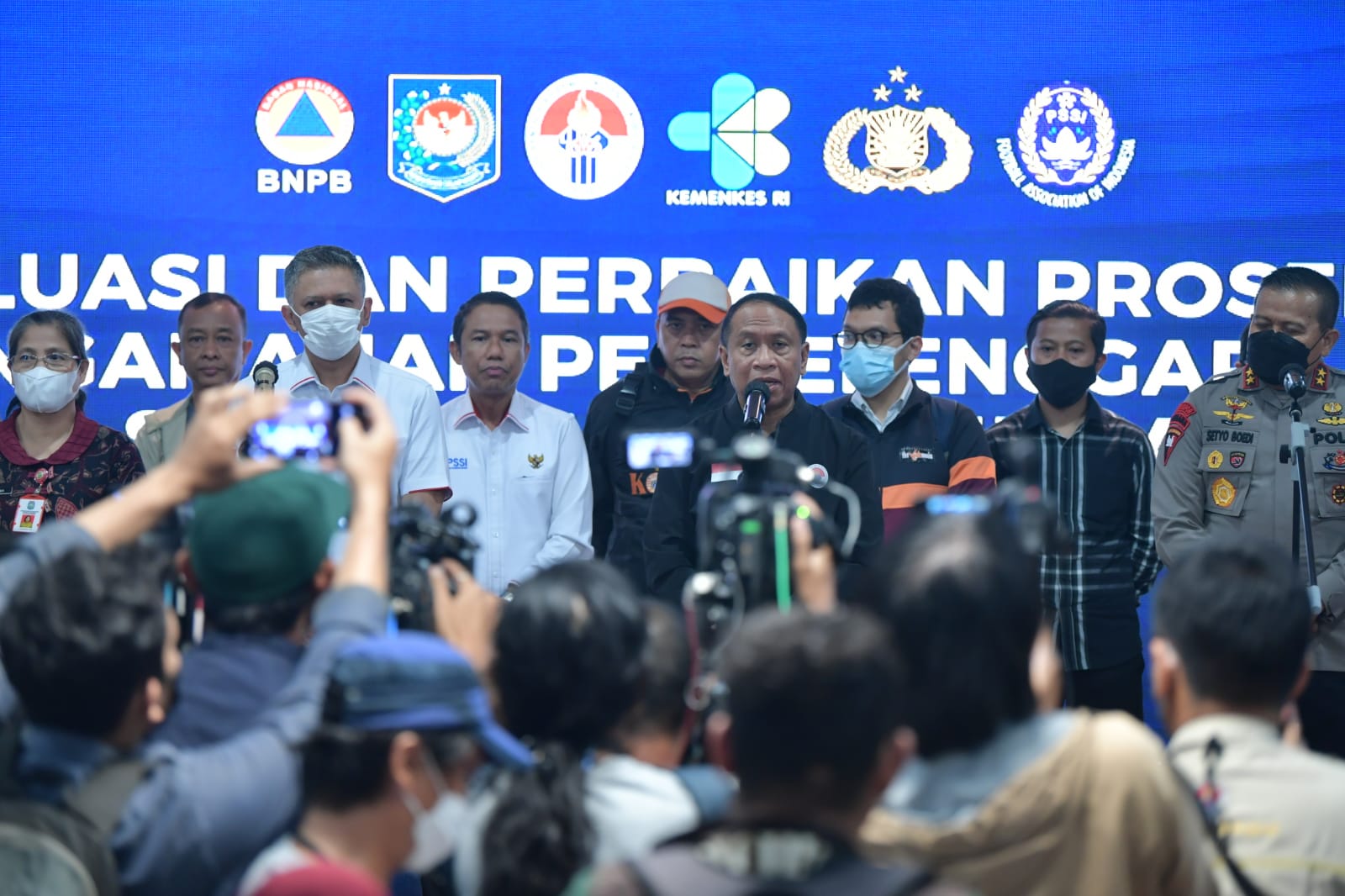 Menteri Pemuda dan Olahraga Republik Indonesia (Menpora RI) Zainudin Amali menyebut, Rapat Evaluasi Menyeluruh Penyelenggaraan Kompetisi Sepakbola Indonesia yang dilaksanakan di Wisma Menpora bersama PSSI, Polri, suporter dan stakeholder sepakbola lain ta