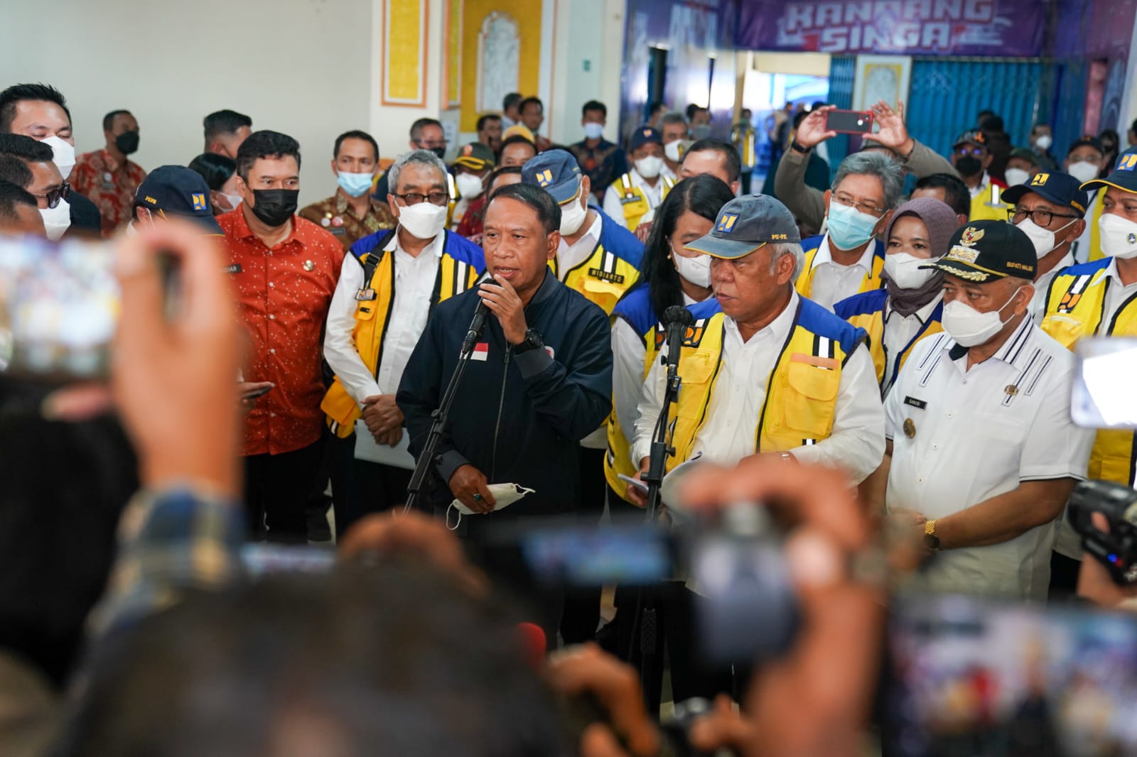 Menteri Pemuda dan Olahraga Republik Indonesia (Menpora RI) Zainudin Amali berharap agar klub-klub sepakbola dan suporter tanah air lakukan implementasi UU Keolahragaan 2022 yang mengatur tentang hak dan kewajiban suporter sepakbola. Hal itu dimaksudkan a