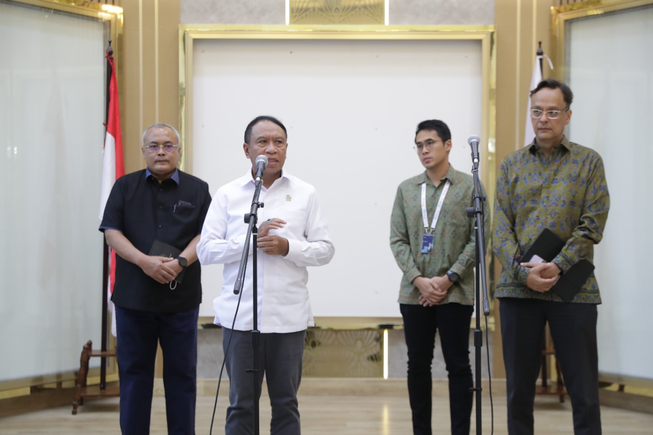 Head of Strategic Marketing and Customer Experience PT Aviasi Pariwisata (InJourney) yang merupakan BUMN Holding Industri Aviasi dan Pariwisata Indonesia, Ricky W mengatakan pihaknya mendukung ajang balap perahu super cepat atau F1H2O (F1 Powerboat) yang 