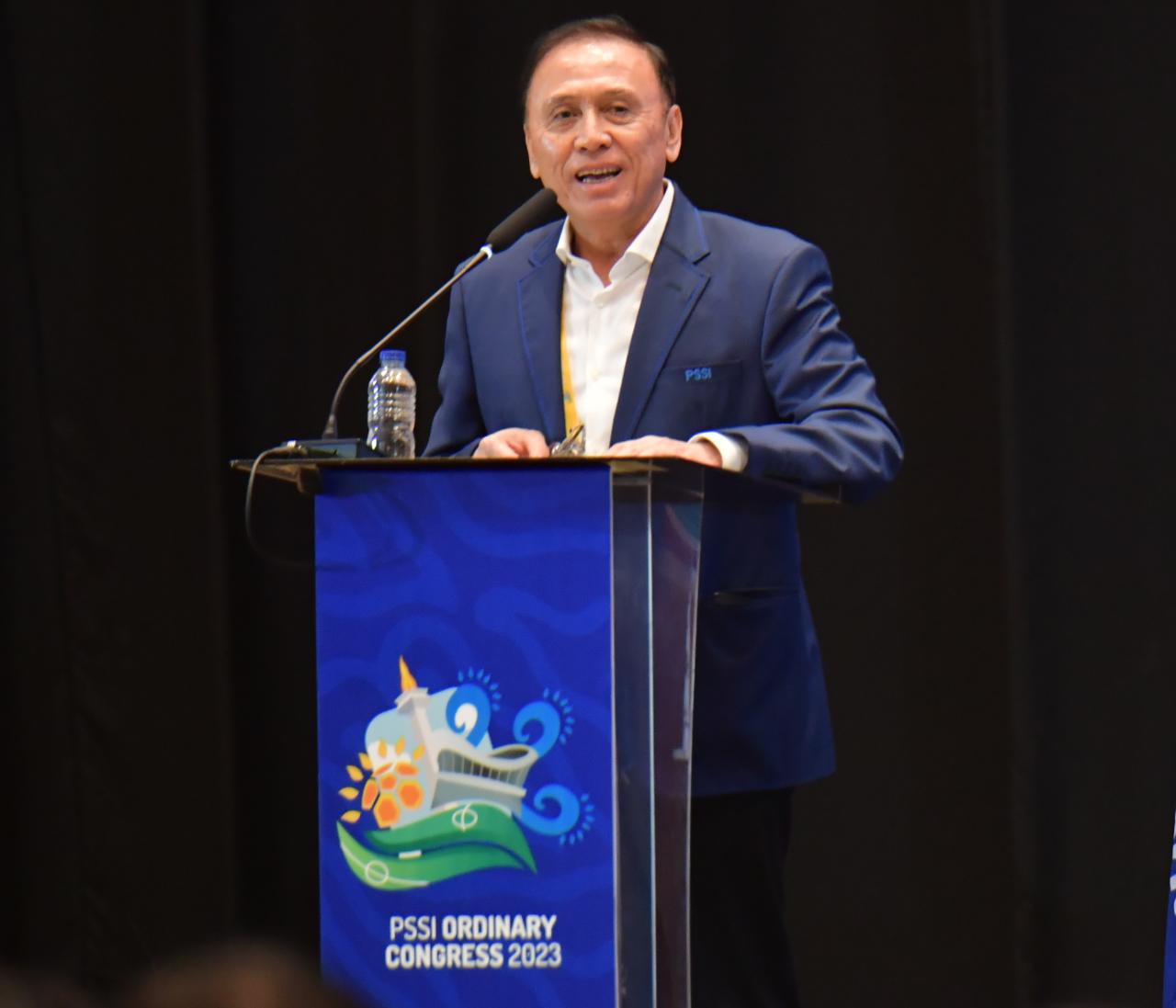 Ketua Umum Persatuan Sepakbola Seluruh Indonesia (PSSI) Mochamad Iriawan menyampaikan ucapan terima kasihnya kepada Menpora Amali atas dukungan penuh Menpora terhadap perkembangan persepakbola nasional.(foto:bagus/kemenpora.go.id)