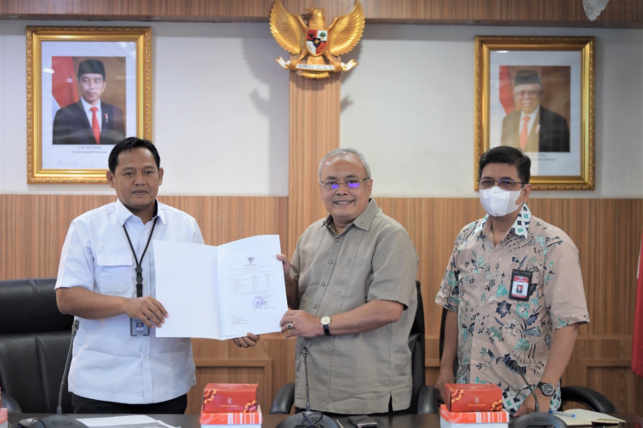 Sekretaris Kementerian Pemuda dan Olahraga (Sesmenpora) Gunawan Suswantoro menerima Badan Pemeriksa Keuangan Republik Indonesia (BPK RI) dalam rangka entry meeting pemeriksaan atas laporan keuangan Kemenpora tahun 2022  di Ruang Rapat Lantai 3 Kemenpora, 