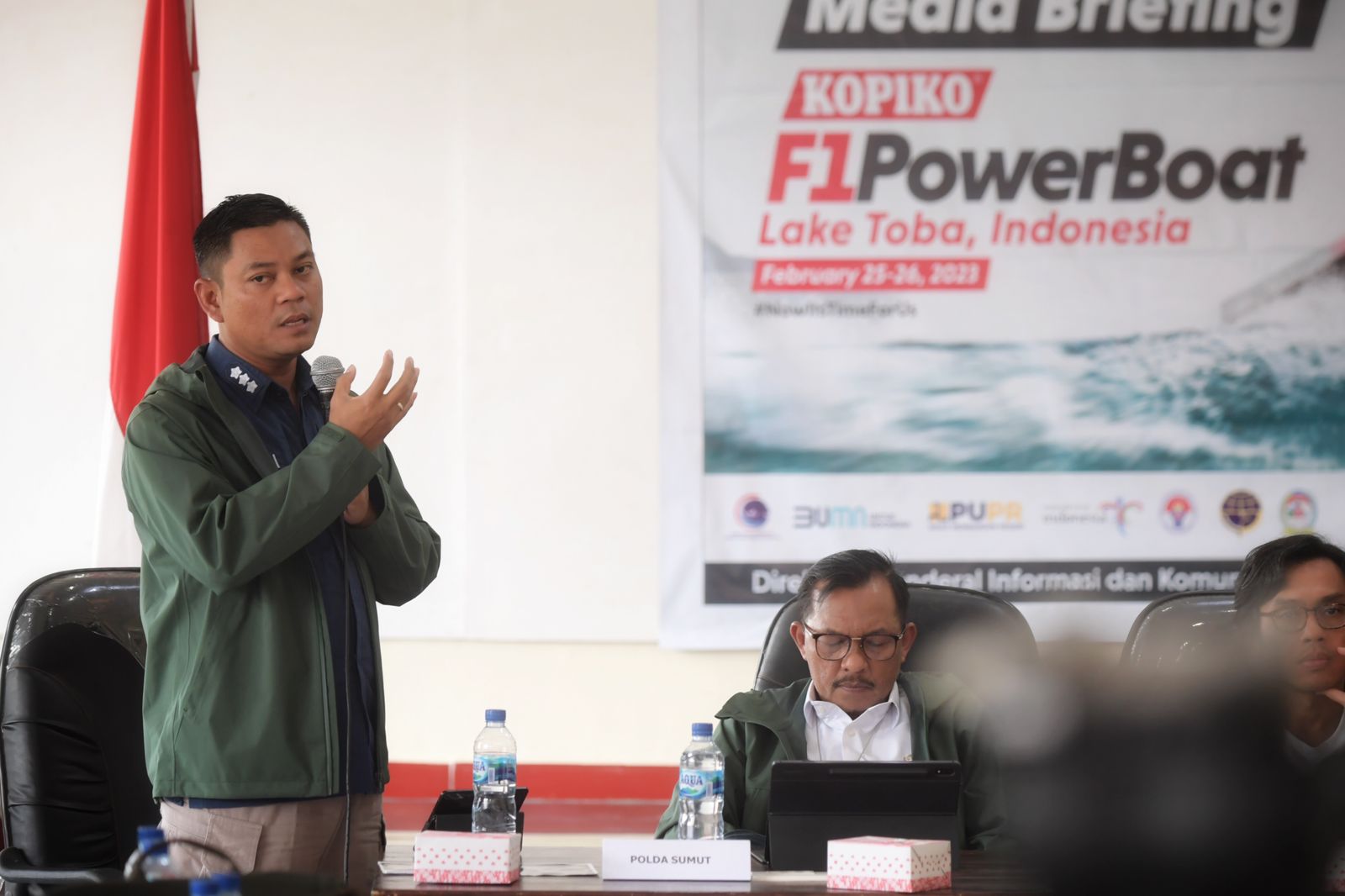 Polri menyatakan pihaknya sudah siap melakukan pengamanan guna turut menyukseskan kelancaran penyelenggaraan F1 Powerboat Danau Toba. Seluruh personel yang disiapkan akan disebar ke sejumlah titik lokasi. (foto:raiky/kemenpora.go.id)