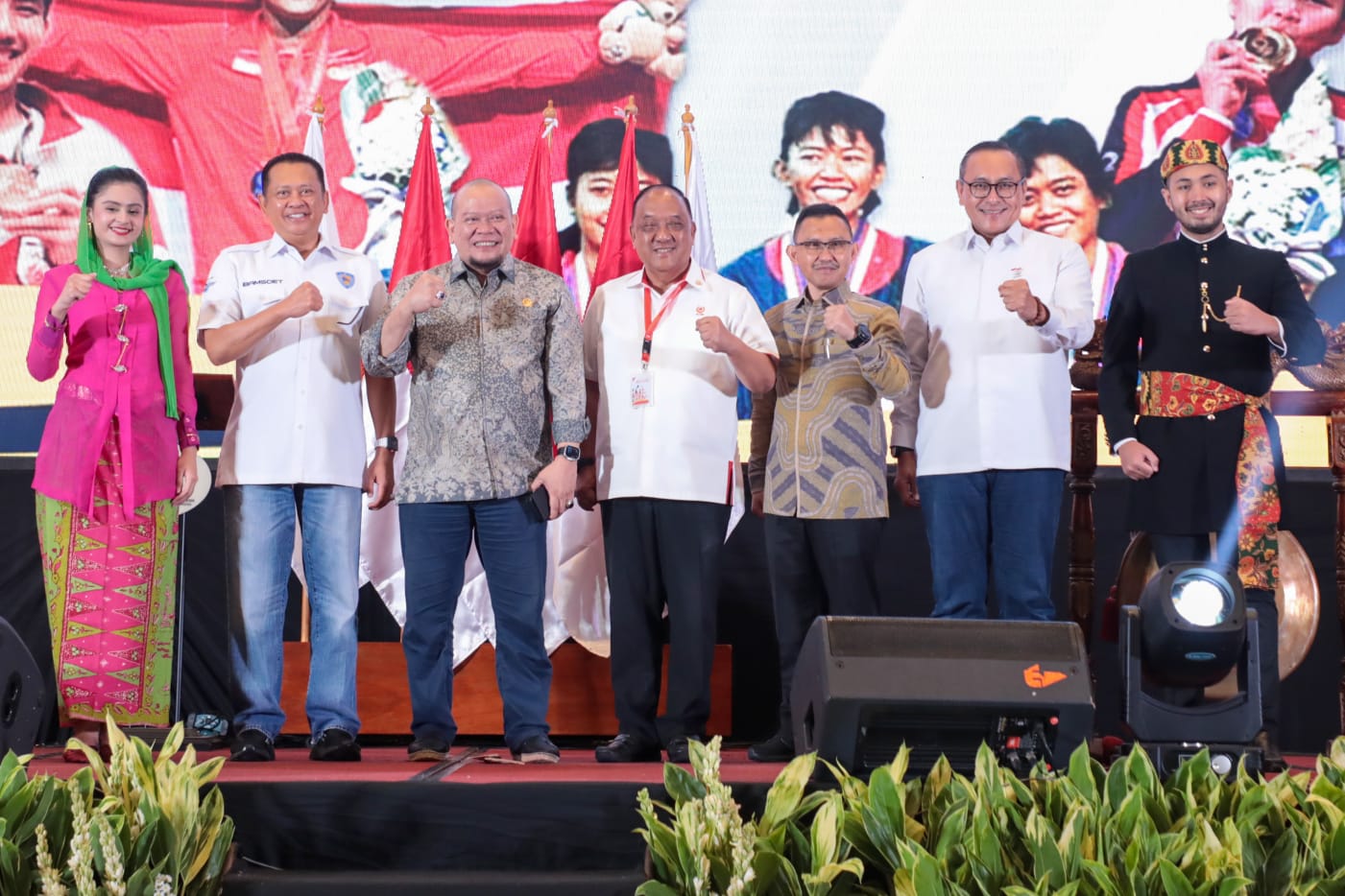 Staf Ahli Bidang Hubungan Pusat dan Daerah Dwijayanto Sarosa Putera mewakili Menteri Pemuda dan Olahraga Republik Indonesia (Menpora RI) Zainudin Amali menghadiri acara Pembukaan Rapat Kerja Nasionas (Rakernas) Komite Olahraga Nasional (KONI) tahun 2023 y