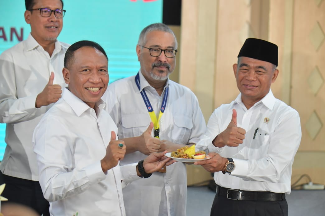 Pelaksana Tugas (Plt) Menteri Pemuda dan Olahraga Republik Indonesia (Menpora RI) Prof. Dr. Muhadjir Effendy, M.AP menyampaikan apresiasi dan ucapan terima kasih kepada Menpora periode 2019-2023 Prof. Dr. Zainudin Amali, SE, M.Si atas pengabdian dan prest