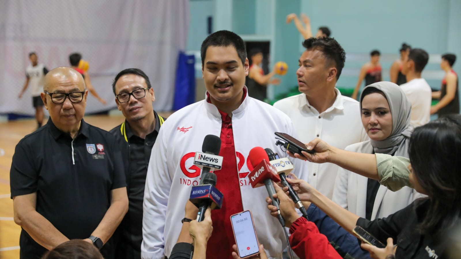 Menteri Pemuda dan Olahraga Republik Indonesia (Menpora RI) Dito Ariotedjo harap Timnas Basket 3x3 Putra bisa bersaing dengan tim negara lain dan mampu membawa pulang medali di SEA Games 2023 Kamboja.(foto:egan/kemenpora.go.id)