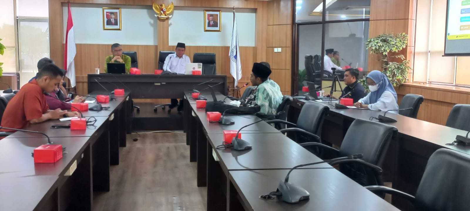 Kementerian Pemuda dan Olahraga Republik Indonesia Republik Indonesia (Kemenpora RI) menyambut baik pelaksanaan pembekalan bagi pengurus Unit Pengumpul Zakat (UPZ) Kemenpora oleh para pengelola Badan Amil Zakat Nasional (BAZNAS) Republik Indonesia. (foto: