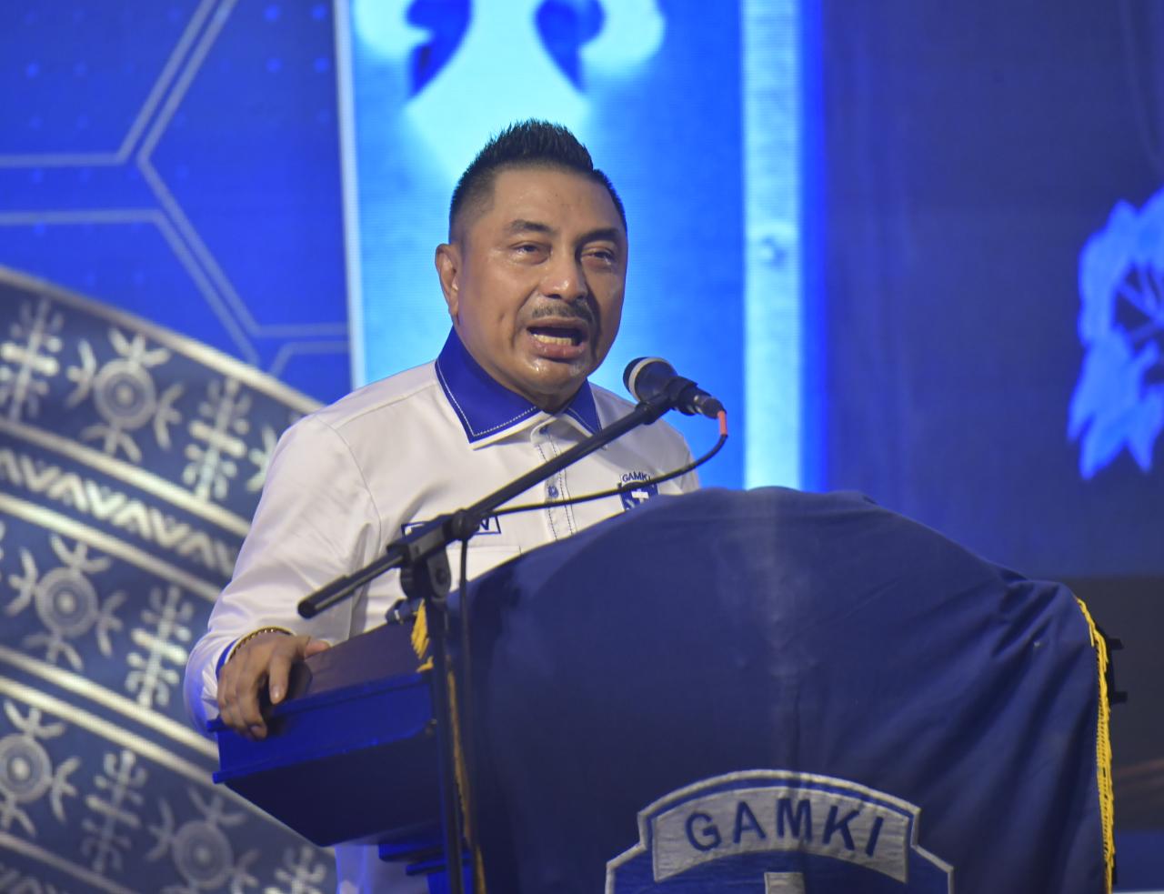 Ketua Majelis Pertimbangan Organisasi Gerakan Angkatan Muda Kristen Indonesia (MPO GAMKI) Michael Wattimena, menyampaikan rasa bangganya kepada Menpora Dito Ariotedjo, karena usia muda yang begitu energik dan proaktif kepada organisasi kepemudaan.(foto:ba