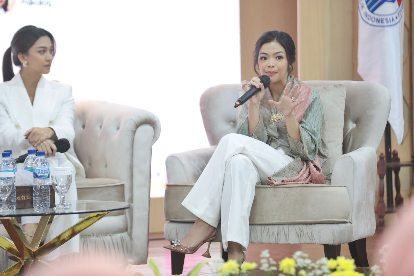 Penasihat Dharma Wanita Persatuan (DWP) Kementerian Pemuda dan Olahraga Republik Indonesia (Kemenpora RI) Niena Kirana Riskyana Dito Ariotedjo bersyukur kegiatan DWP Talks yang mengangkat topik Self Love:Wanita Bahagia, Wanita Bisa ini bisa sukses digelar