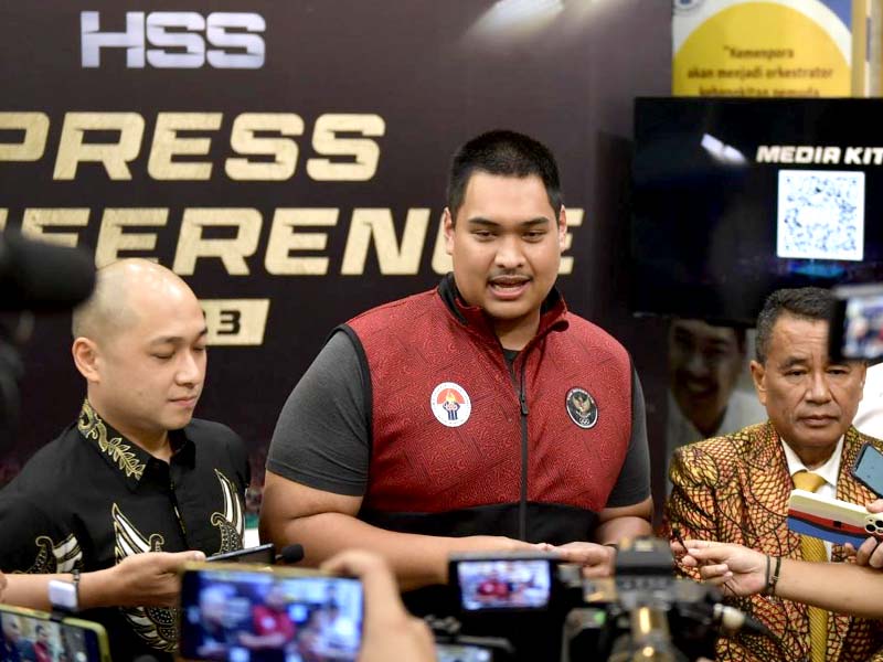 Menpora Dito Harap HSS Tingkatkan Animo Olahraga Tinju Indonesia