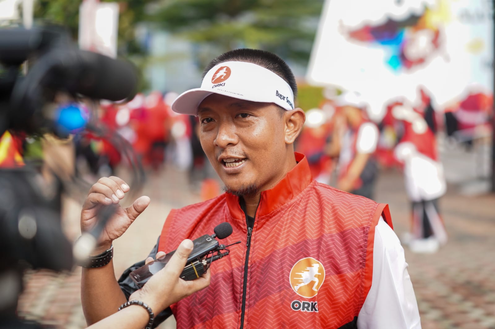 Instruktur Senam Olahraga Kebugaran Indonesia (ORKI) Jakarta Anton Hartanto mengatakan bahwa, senam Jumat Krida di Kemenpora merupakan kegiatan yang bisa sebagai contoh untuk masyarakat agar peduli terhadap olahraga.(foto:egan/kemenpora.go.id)