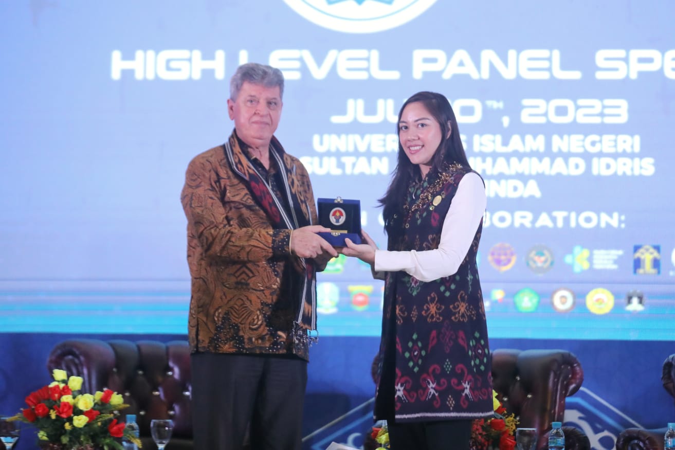 Duta Besar Palestina untuk Indonesia Zuhair S.M. Alshun, salah satu delegasi dari kegiatan Organization Islamic Cooperation - Cultural Activity (OIC-CA) 2023 berpesan kepada generasi muda Indonesia mampu memikul tanggungjawab masa depannya sesuai pesan Na