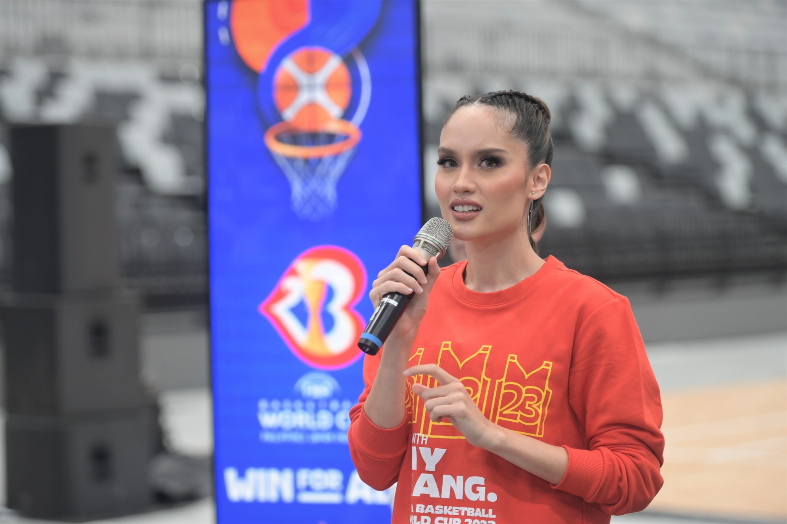 Cinta Laura Kiehl atau lebih dikenal sebagai Cinta Laura didaulat sebagai Local Ambassador FIBA World Cup 2023. Dengan dilibatkannya pada even basket dunia tersebut, Cinta Laura mengucapkan terima kasih dan rasa bangganya.(foto:raiky/kemenpora.go.id)