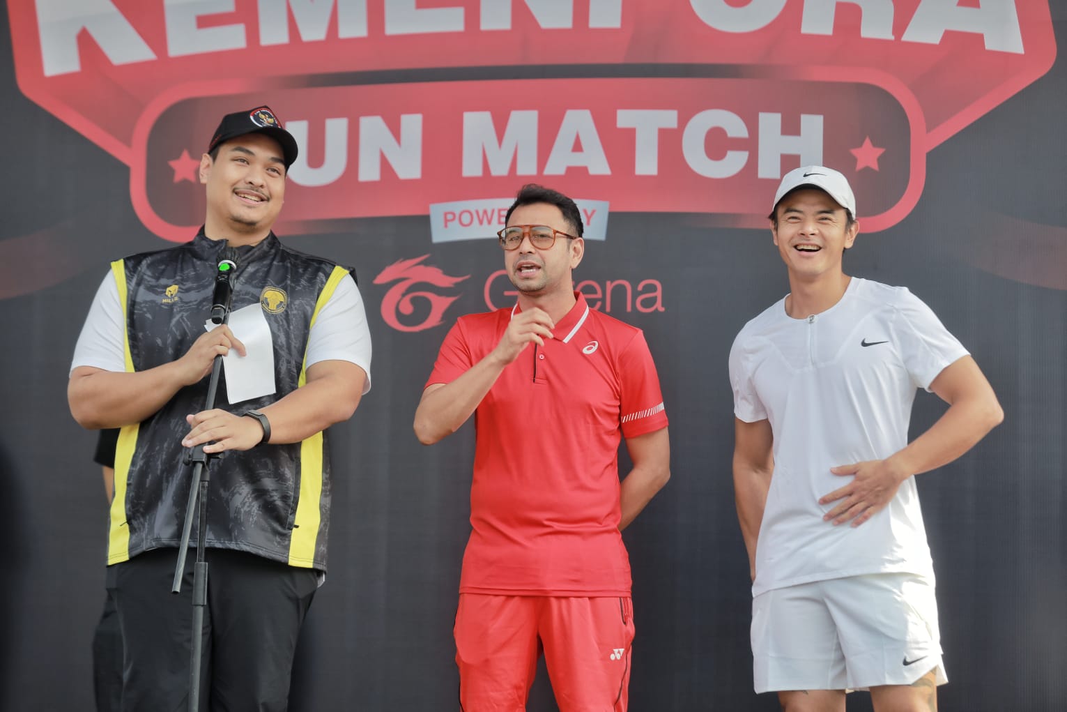  Artis Raffi Ahmad  menyambut baik acara  Kemenpora Fun Match. Menurutnya, ajang yang digagas oleh Menteri Pemuda dan Olahraga Republik Indonesia (Menpora RI) Dito Ariotedjo ini sangat baik.(foto:yayan/kemenpora.go.id)