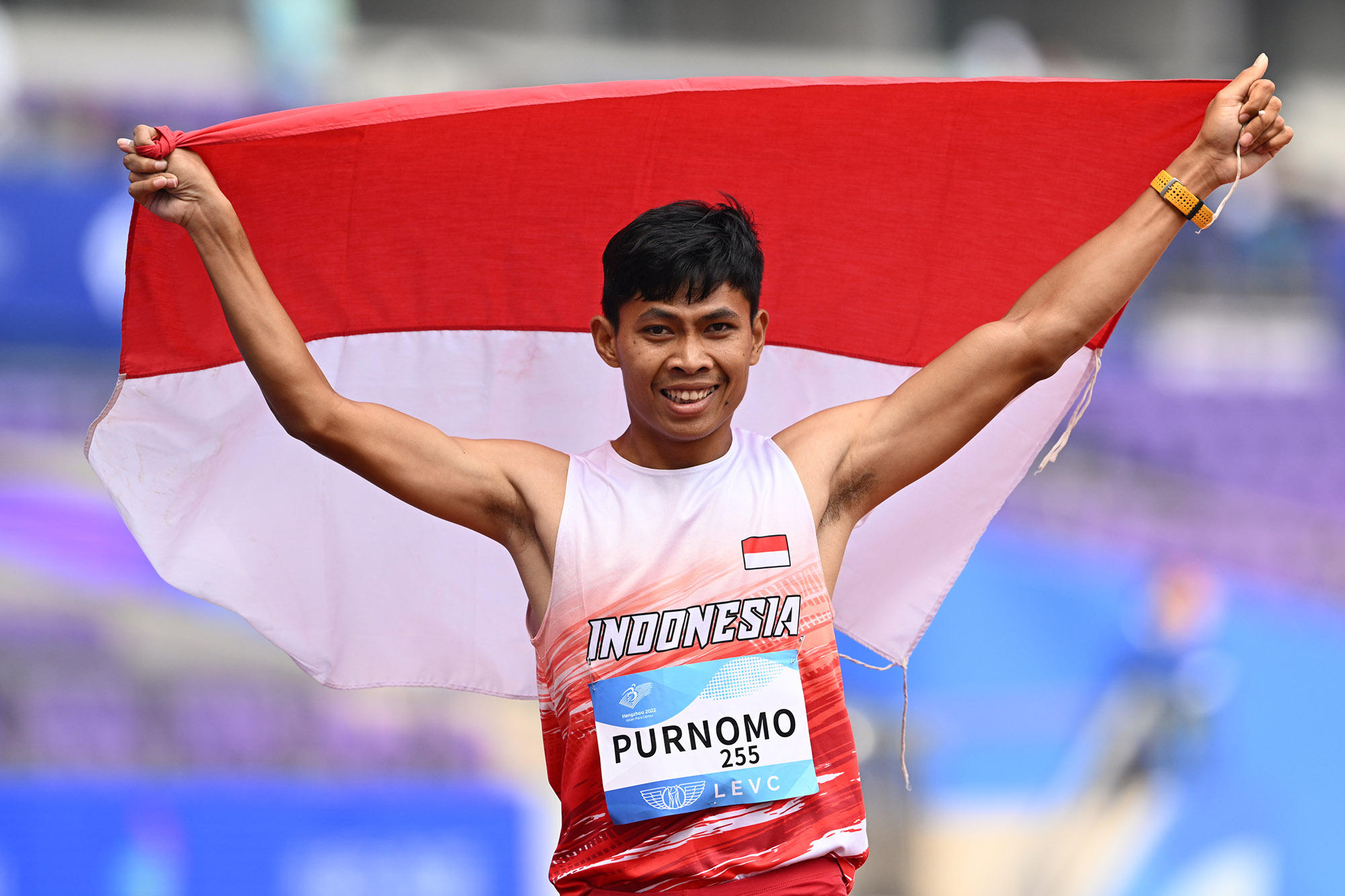  Sprinter Indonesia Saptoyogo Purnomo kembali meraih medali emas pada Asian Para Games 2022 Hangzhou, Rabu 25 Oktober 2023, dari nomor lari 200 meter T37 Putra. (foto:dok/npcindonesia)