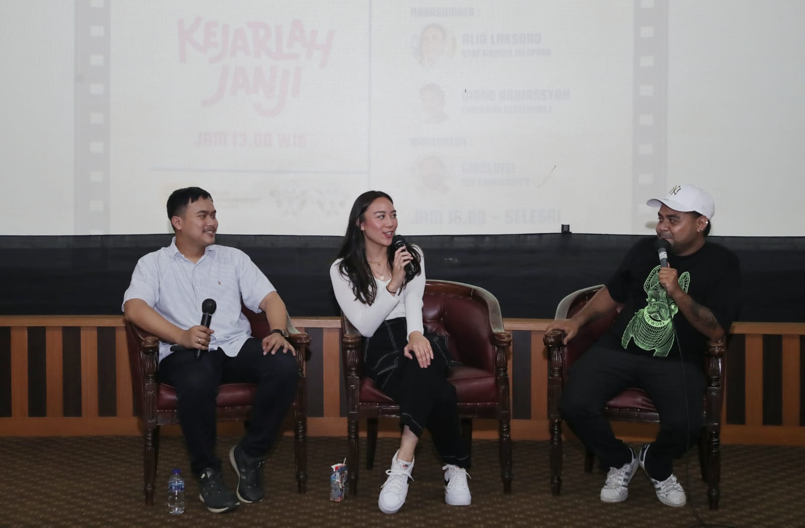 Staf Khusus Menpora Bidang Komunikasi dan Hubungan Internasional Alia Noorayu Laksono menyampaikan bahwa,  Kemenpora memiliki tugas meningkatkan partisipasi pemuda dalam pemilu dan mensosialisasikan pentingnya peran pemuda pada pemilu. (foto:yayan/kemenpo