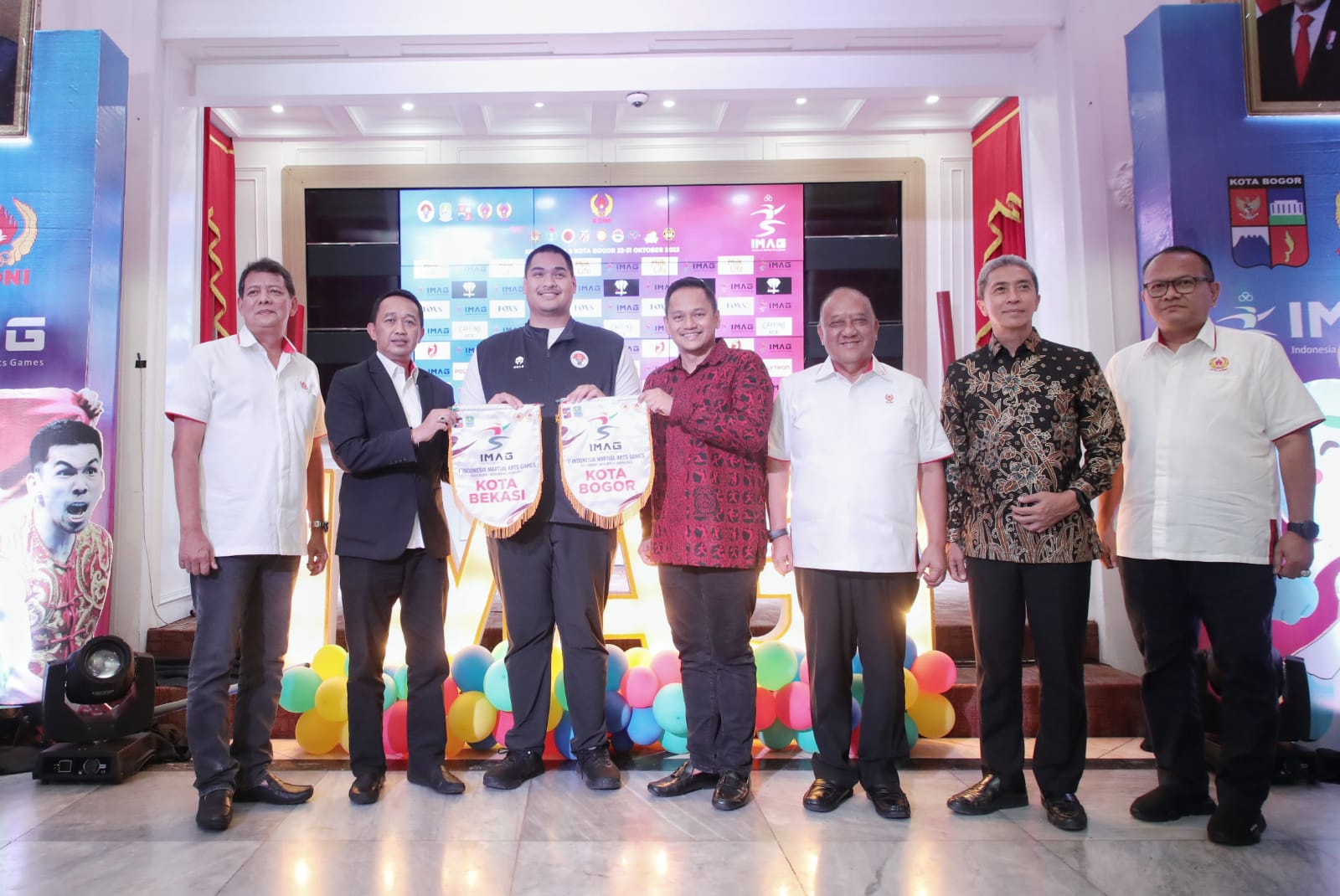 Menteri Pemuda dan Olahraga Republik Indonesia (Menpora RI) Dito Ariotedjo memuji penyelenggaraan Indonesia Martial Arts Games (IMAG) yang diselenggarakan di Kota Bogor dan Kota Bekasi, Jawa Barat. Ajang perdana ini dinilai menampilkan semangat warisan se