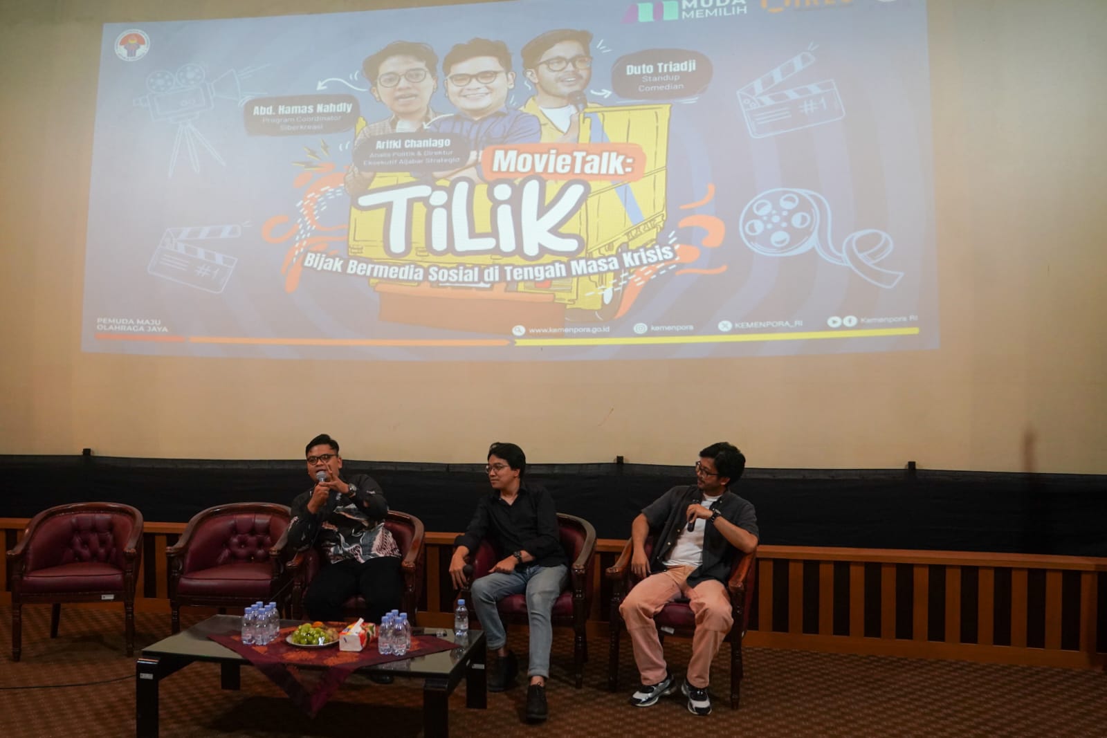 Kementerian Pemuda dan Olahraga Republik Indonesia (Kemenpora RI) menggelar acara Nonton Bareng dan Talk Show Muda Memilih dengan Tema 'Bijak Bermedia Sosial di Tengah Masa Krisis' yang diselenggarakan di Theater Wisma Menpora, Kantor Kemenpora, Senayan, 