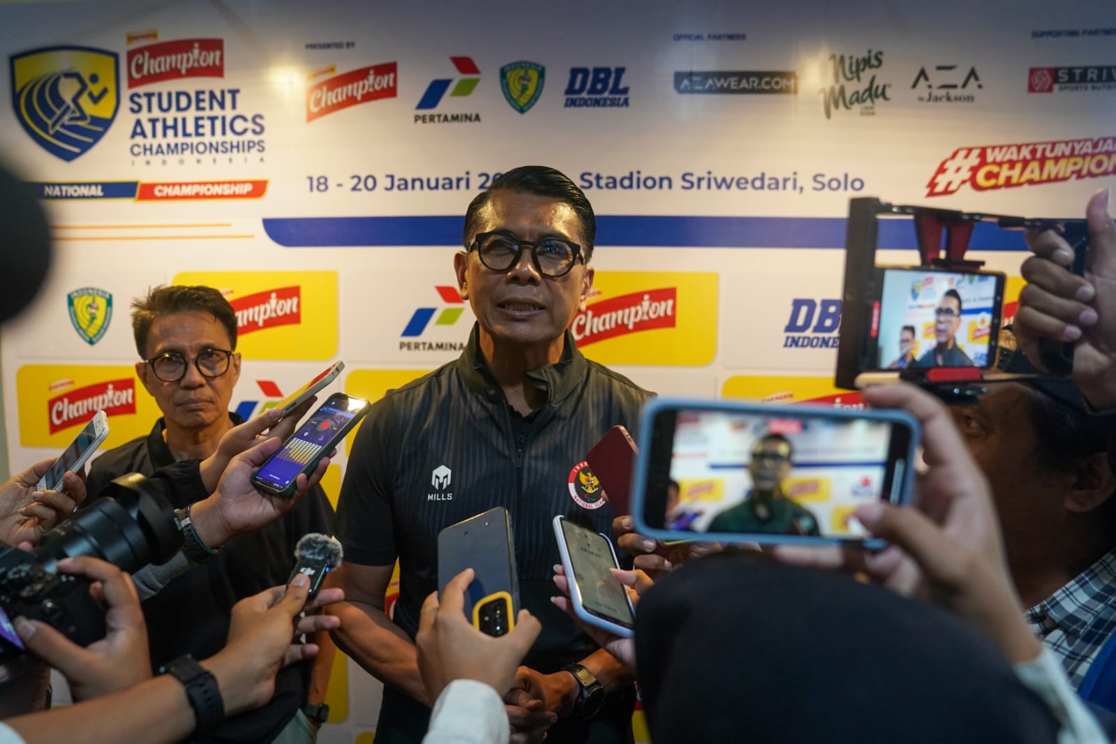 Kementerian Pemuda dan Olahraga Republik Indonesia (Kemenpora RI) mengharapkan kompetisi atletik bisa banyak digelar di Tanah Air. Pasalnya melalui banyaknya kompetisi, bisa melahirkan atlet-atlet masa depan Indonesia pada cabang olahraga (cabor) ini.(fot