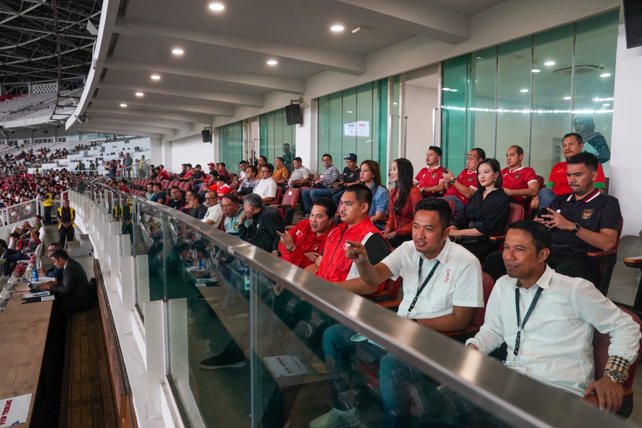 Dukungan semangat terus diberikan Menteri Pemuda dan Olahraga Republik Indonesia (Menpora RI) Dito Ariotedjo untuk sepak bola Indonesia. Hari Jumat (26/1) malam, Menpora Dito menyaksikan pertandingan uji coba Timnas Indonesia U-20 melawan Timnas U-20 Thai