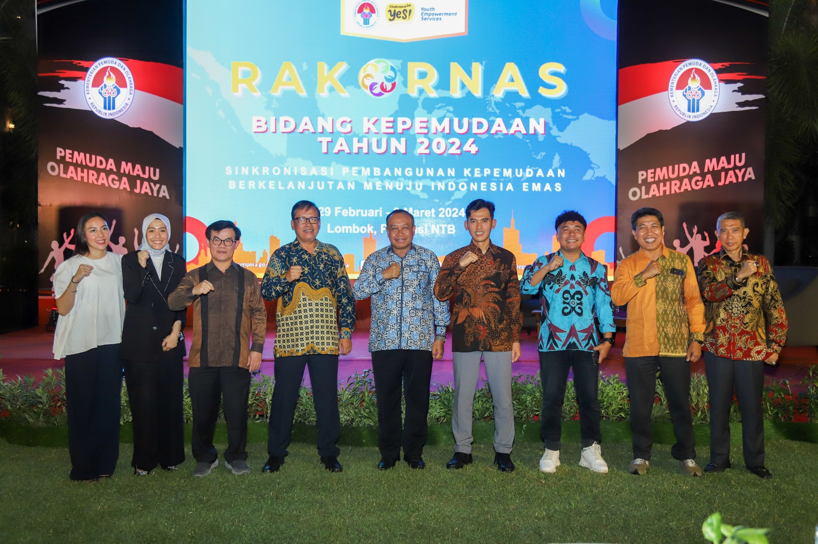 Kementerian Pemuda Dan Olahraga melalui Deputi Bidang Pemberdayaan Pemuda menyelenggarakan acara Rapat Koordinasi Kepemudaan Tahun 2024 dengan tema “Sinkronisasi Pembangunan Kepemudaan Berkelanjutan Menuju Indonesia Emas” di Hotel Lombok Raya, Mataram, Nu