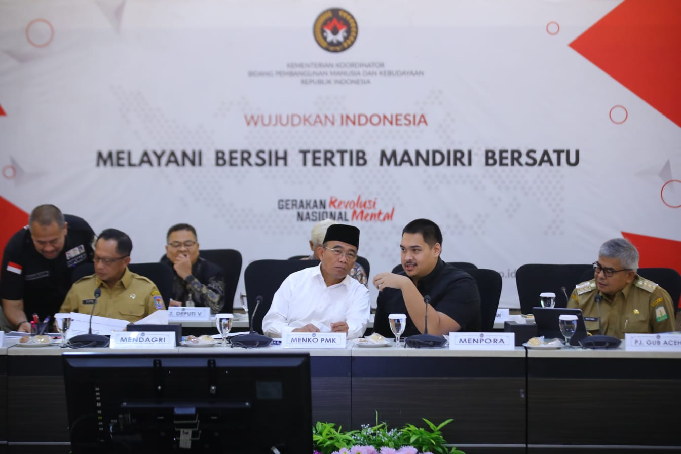 Menko PMK Muhadjir Effendy memimpin Rapat Koordinasi Tingkat Menteri terkait Progres Persiapan Penyelenggaraan Pekan Olahraga Nasional (PON) XXI Aceh-Sumut 2024 dan Pembahasan Usulan Tambahan Anggaran PON XXI dari Provinsi Aceh dan Provinsi Sumatera Utara