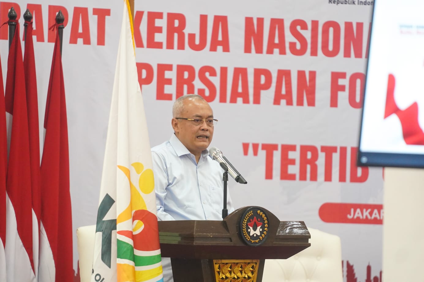 Mewakili Menteri Pemuda dan Olahraga Republik Indonesia (Menpora RI) Dito Ariotedjo, Sekretaris Menteri Pemuda dan Olahraga Republik Indonesia (Sesmenpora RI) Gunawan Suswantoro membuka Rapat Kerja Nasional (Rakernas) Komite Olahraga Masyarakat Indonesia 