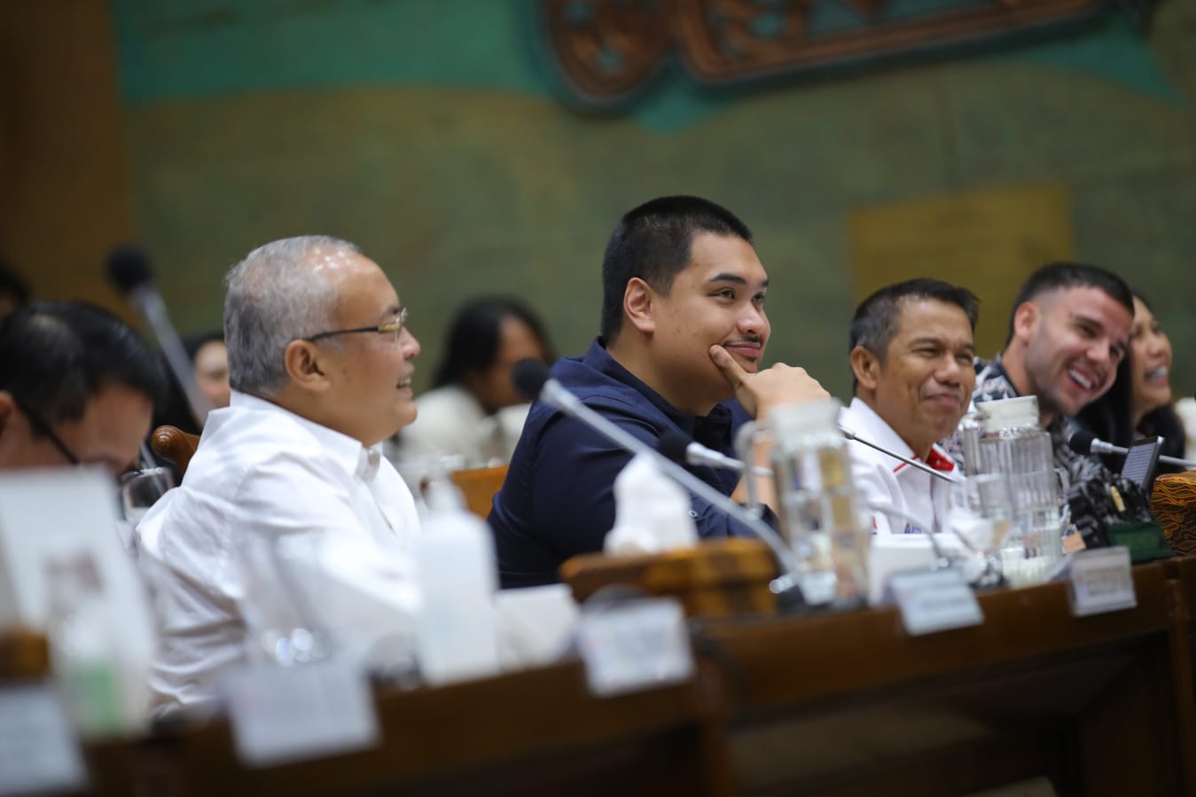 Menteri Pemuda dan Olahraga Republik Indonesia (Menpora RI) Dito Ariotedjo menegaskan proses naturalisasi yang saat ini adalah strategi jangka pendek. Ke depan proses naturalisasi akan diperketat filter dan kontrolnya. (foto: herry/kemenpora.go.id)
