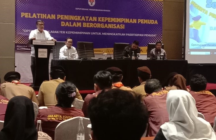 Kementerian Pemuda dan Olahraga Republik Indonesia (Kemenpora RI) menyelenggarakan Pelatihan Peningkatan Kepemimpinan Pemuda dalam Berorganisasi Tahun 2024. Dengan mengangkat tema "Optimalisasi Karakter Kepemimpinan untuk Meningkatkan Partisipasi Pemuda",