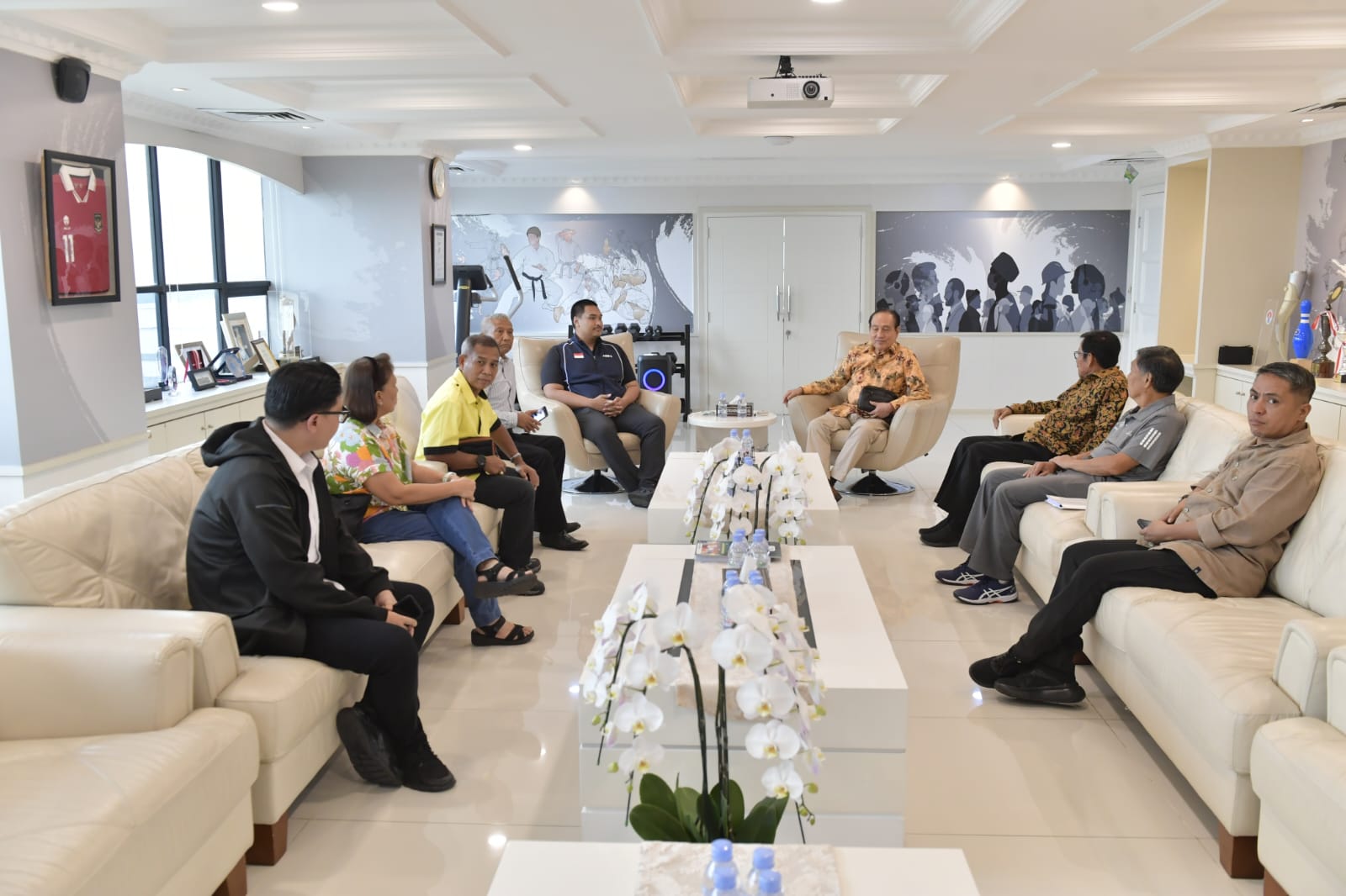 Menteri Pemuda dan Olahraga Republik Indonesia (Menpora RI) Dito Ariotedjo, menerima  Pengurus Pusat Barisan Atlet Veteran Tenis Indonesia (PP BAVETI). Menpora Dito menyambut baik akan digelarnya Kejurnas BAVETI XI Tahun 2024 di Balikpapan, Kalimantan Tim