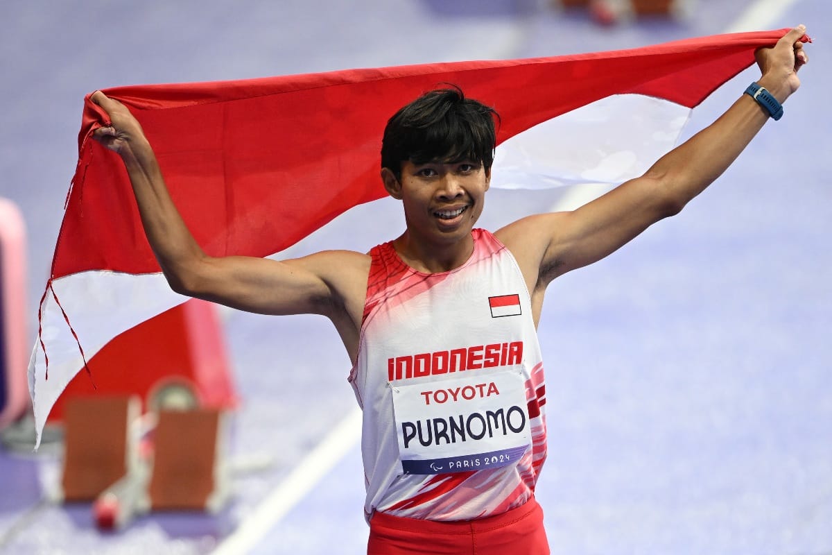 Atlet para atletik Indonesia, Saptoyogo Purnomo, sukses mempersembahkan medali perak di Paralimpiade 2024 Paris. Saptoyogo mencatatkan waktu 11,26 detik pada partai final nomor 100 meter putra klasifikasi T37, Sabtu (31/8) pukul 01.00 dini hari WIB.(foto: