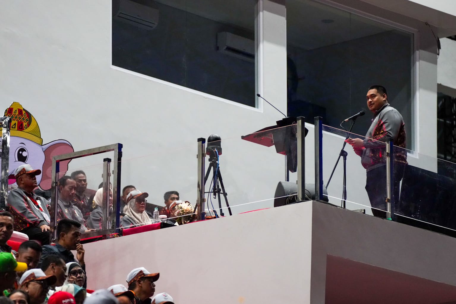 Menteri Pemuda dan Olahraga Republik Indonesia (Menpora RI) Dito Ariotedjo berharap ajang Pekan Olahraga Nasional (PON) Aceh Sumut 2024 bisa menjadi alat pemersatu bangsa dan menjadi sarana peningkatan prestasi olahraga nasional. (foto:egan/kemenpora.go.i