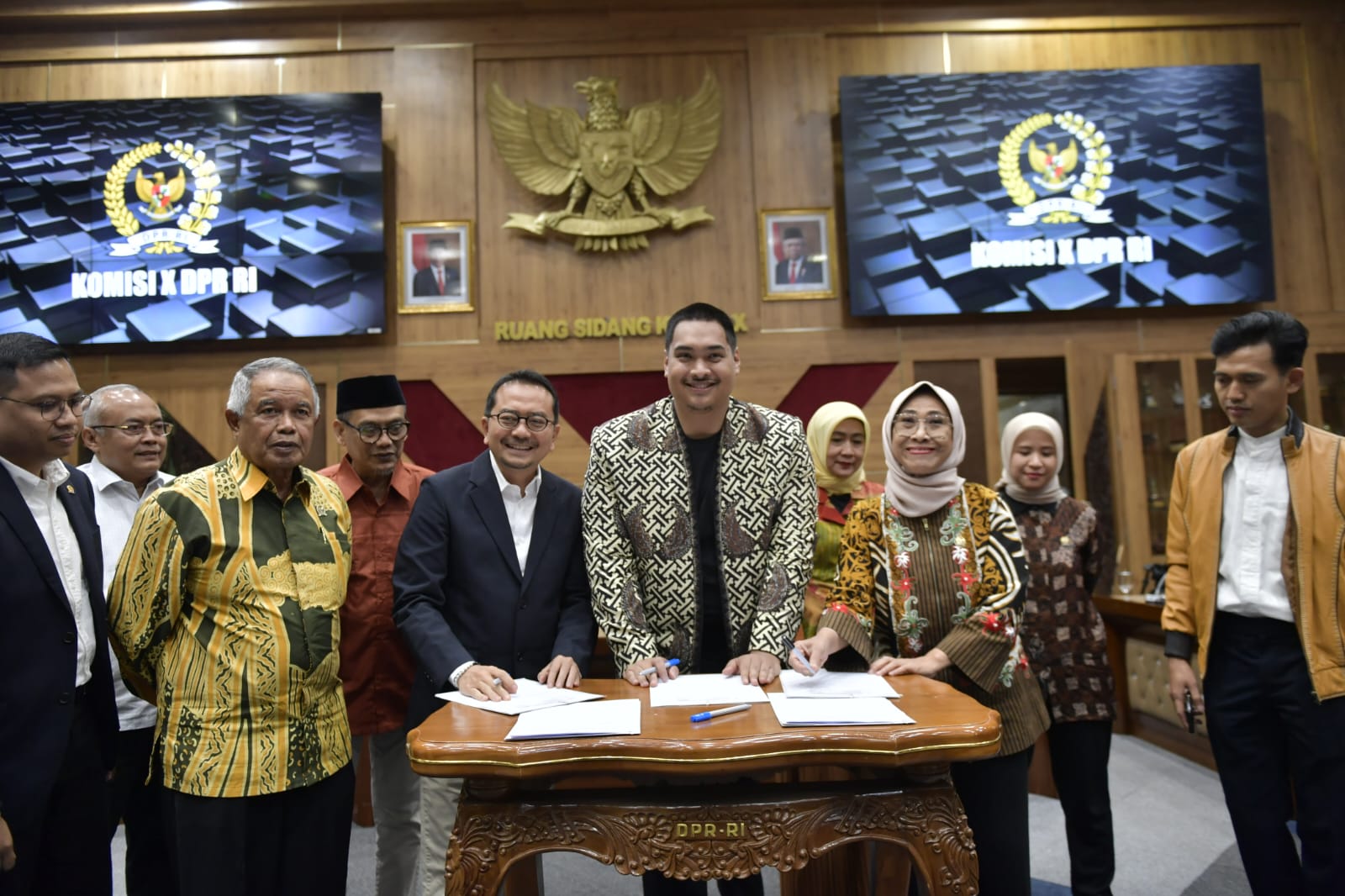 Komisi X DPR RI telah menyetujui besaran pagu anggaran definitif Kementerian Pemuda dan Olahraga Republik Indonesia (Kemenpora RI) TA 2025. Total dana yang disetujui sebesar Rp 2,3 triliun.(foto:bagus/kemenpora.go.id)