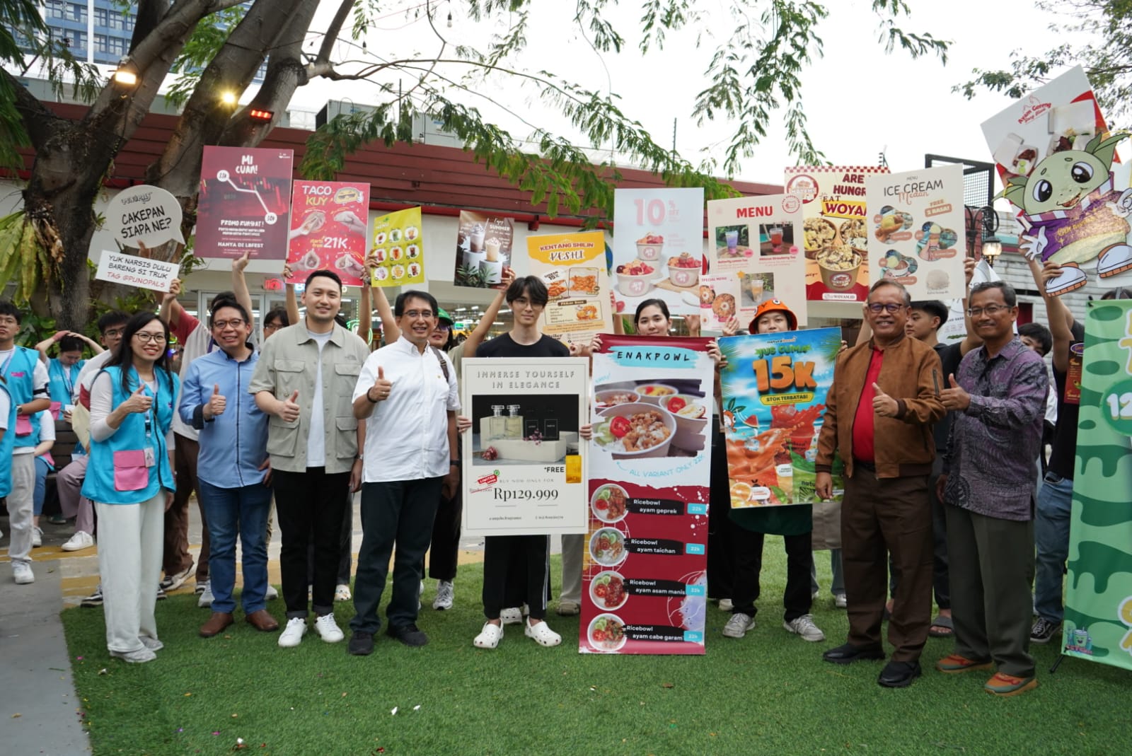 Kementerian Pemuda dan Olahraga Republik Indonesia (Kemenpora RI) mendukung digelarnya Bazaar Local Brand Festival Tahun 2024. Kemenpora berharap ajang ini mampu mengembangkan potensi Wiramuda di kalangan mahasiswa agar memiliki daya saing tinggi di tahun